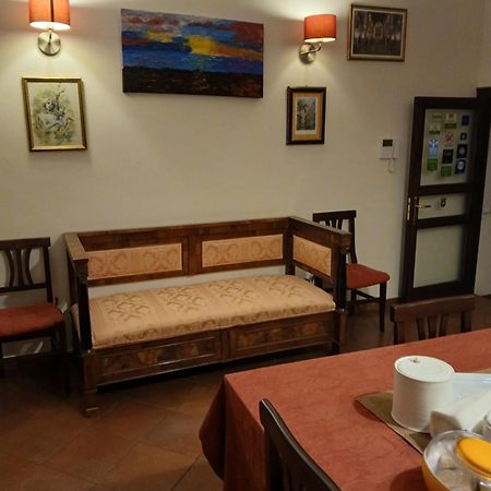 B&B Casa Degli Artisti Palermo Luaran gambar