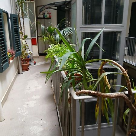 B&B Casa Degli Artisti Palermo Luaran gambar