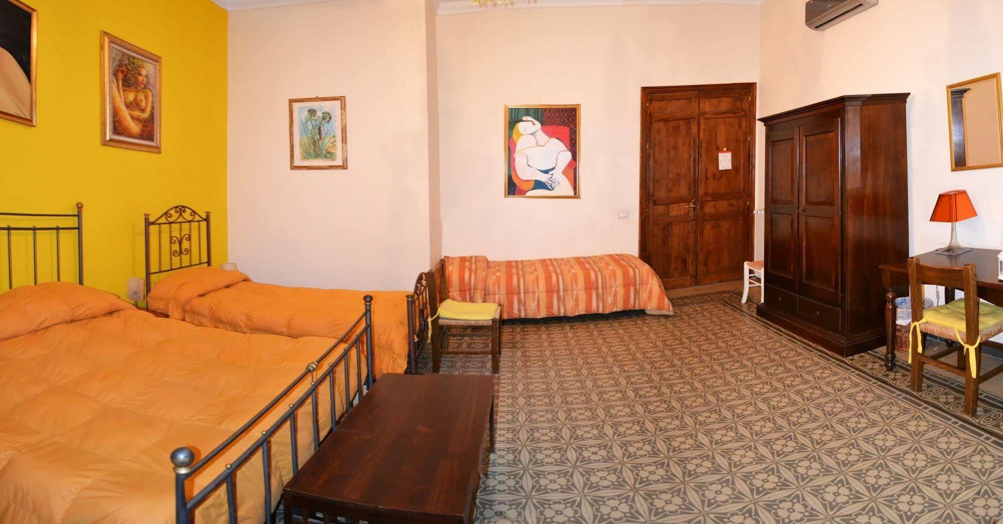B&B Casa Degli Artisti Palermo Luaran gambar