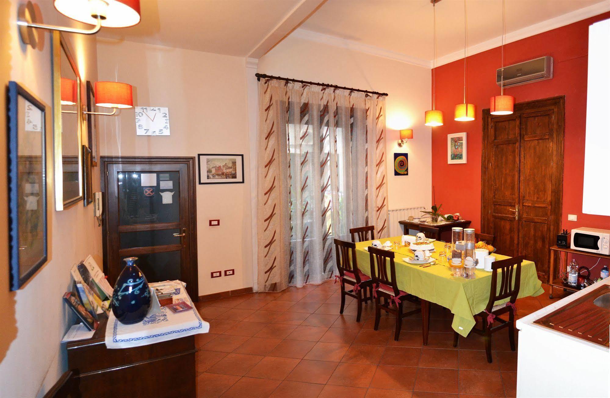 B&B Casa Degli Artisti Palermo Luaran gambar